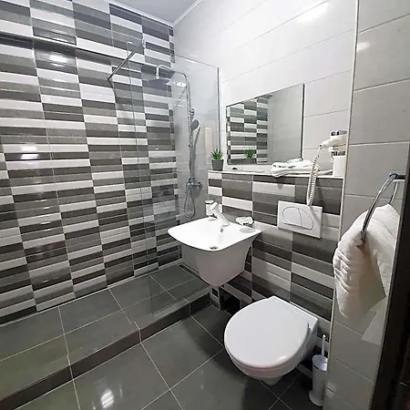 Zeth House Hotel 3*